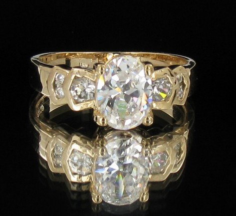 2.0ct White Oval Lab Created Diamond Ring Sz 6.5: Excellent well-crafted piece