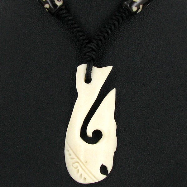 Tibet Bone Agate Bead Fishook Choker Necklace: Well made piece