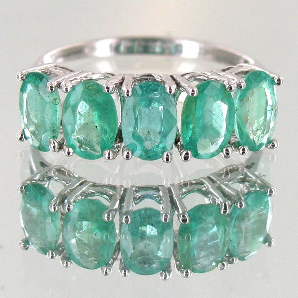 9.15twc Colombian Emerald 10k Gold Ring: Nice workmanship