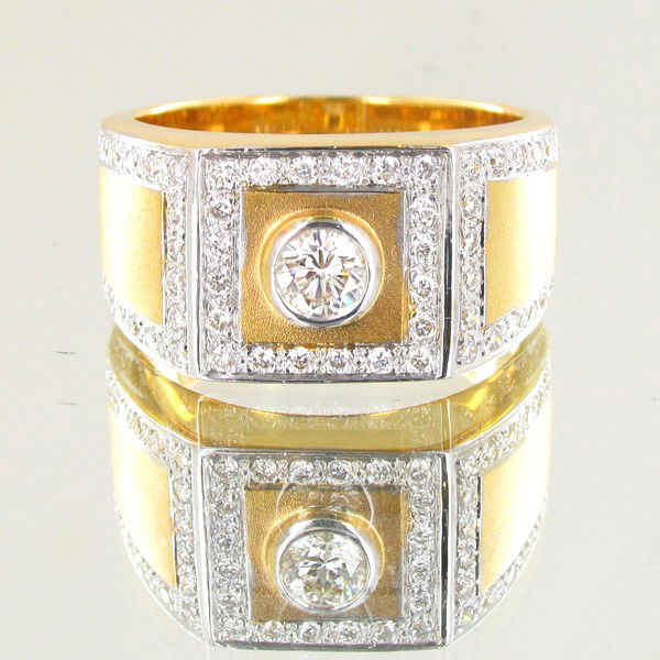 18k Solid Yellow Gold Mens 1.5ct Diamond Ring 1: Excellent NEW box design with 50 small and 1 large VVS/J white diamonds; 20.5mm