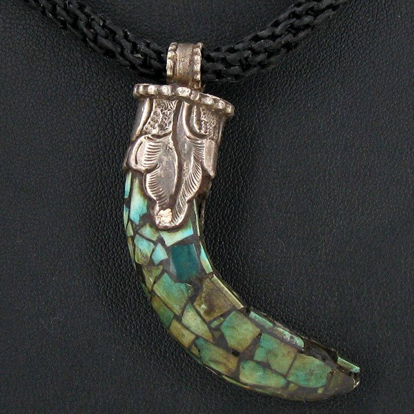 Tibet Nickel Turquoise Coral Choker Necklace: Well made piece