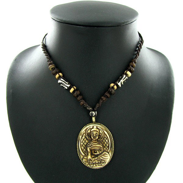 Tibet Bone Nickel Pendant Choker Necklace: Excellent hand carved piece