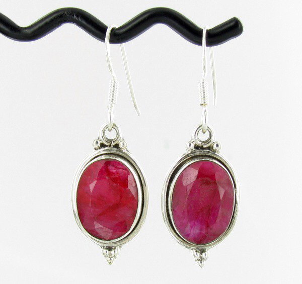 39twc Top Rich Red Ruby Sterling Earring: Excellent well-crafted piece; gems with treatment