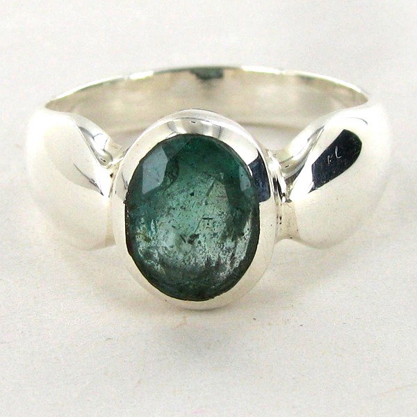 29.47twc Colombian Emerald Sterling Ring: Excellent well crafted piece; stone well cut/colored with treatment