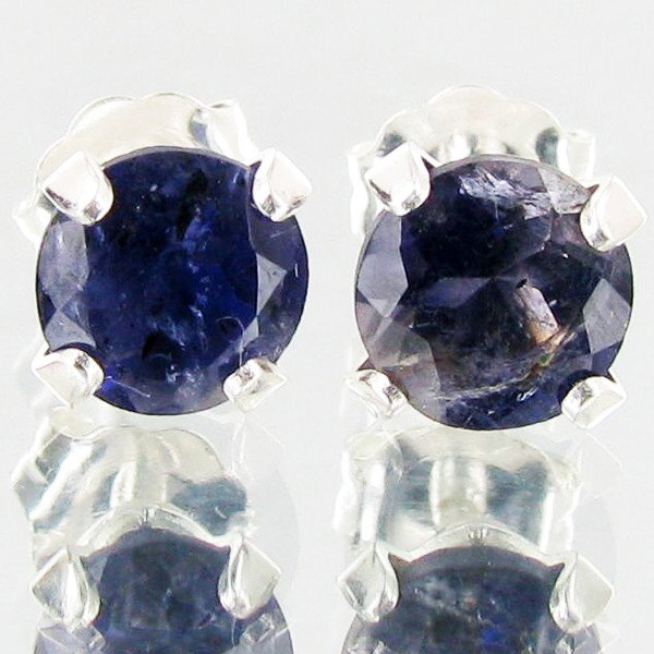 3.19twc Iolite Sterling Earrings: Nicely carfted piece
