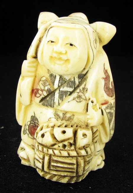 Chinese Handcarved Bone Netsuke EST: $45 - $90 (C: Excellent handcarved piece; 2"