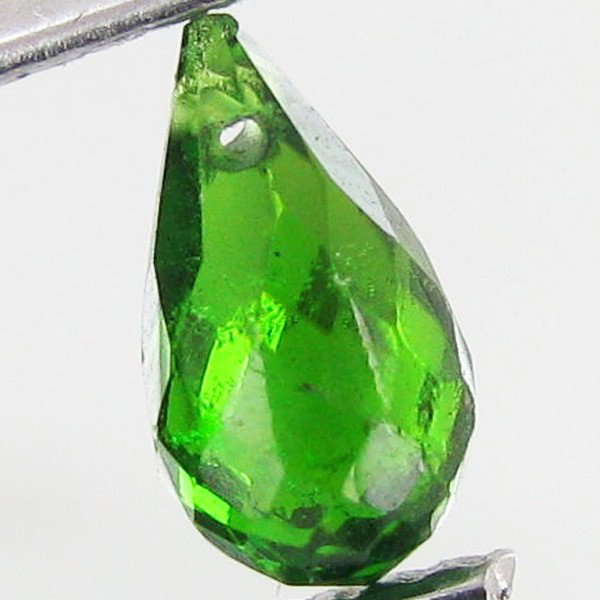 0.4ct Chrome Diopside Briolette: Excellent piece; well cut and colored; with treatment