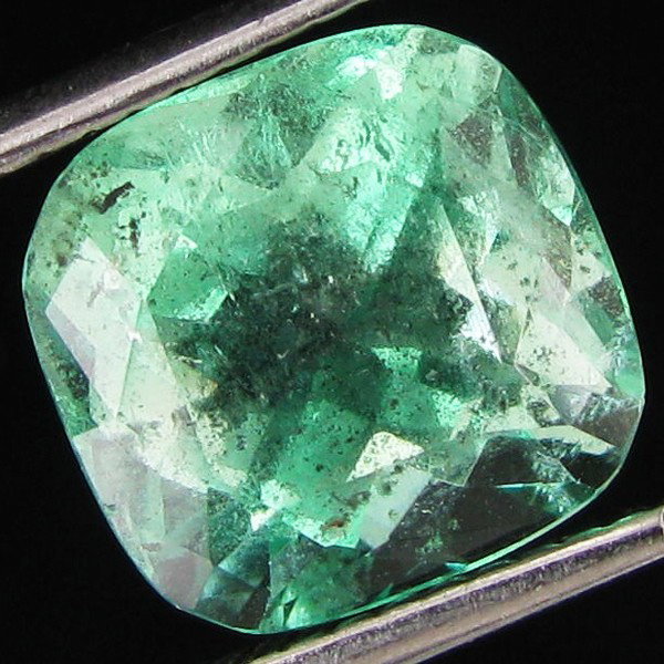 3.32ct Mint Green Natural Colombian Emerald Cush: Excellent piece; well cut & colored; with treatment