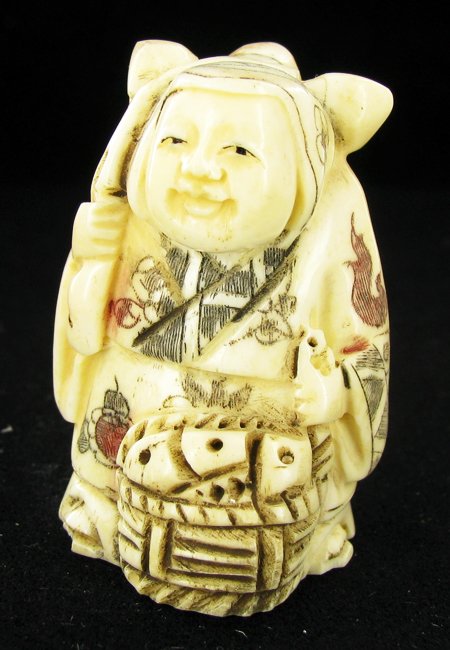 Chinese Handcarved Bone Netsuke EST: $45 - $90 (CL: Excellent handcarved piece; 2"