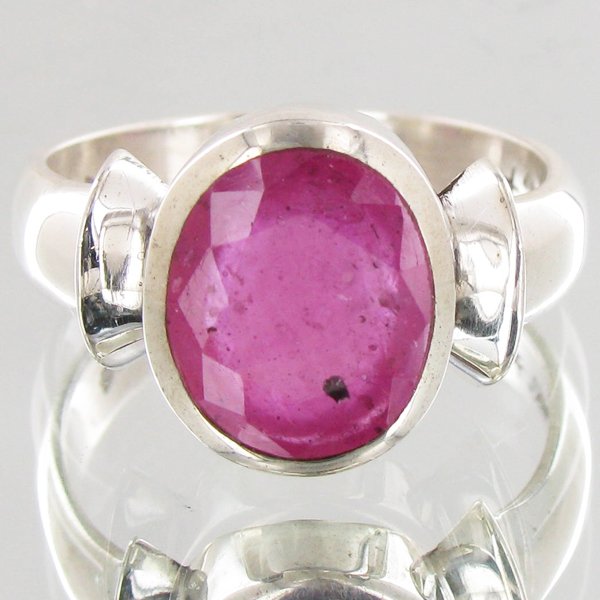 32.9twc Ruby Sterling Ring