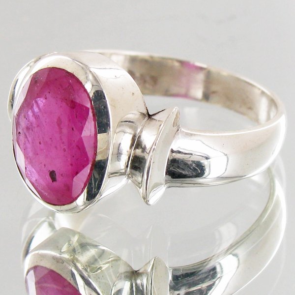 32.9twc Ruby Sterling Ring - 2