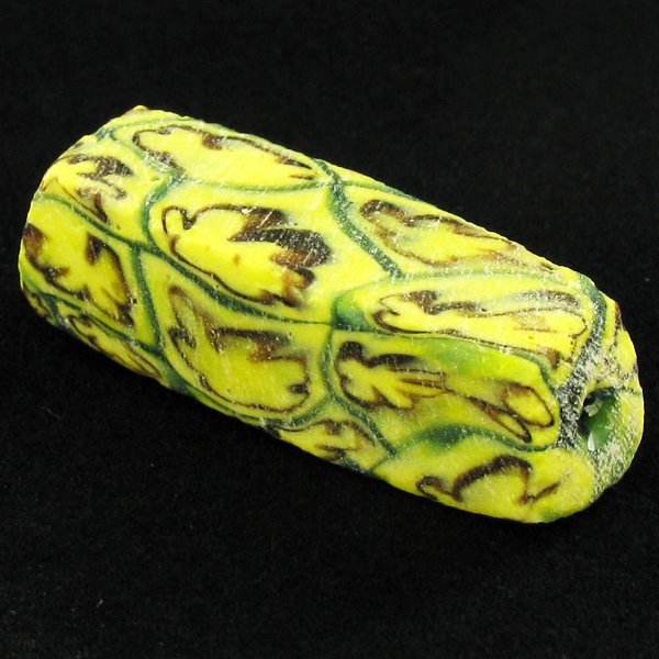 62.5ct Golden Triangle Nomadic Tribe Glass Pendant Bead: Well crafted piece