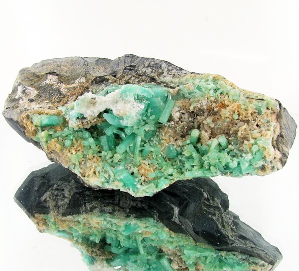1660ct Natural Colombian Emerald Crystal Cluster: Excellent large specimen with many crystals on base material