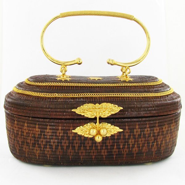 Finely Hand-woven Lipao Gold Plate Handbag: Many weeks of work in this finely, tightly woven Lipao vine handbag, gold plated hardware, silk lined with mirror; 7" wide