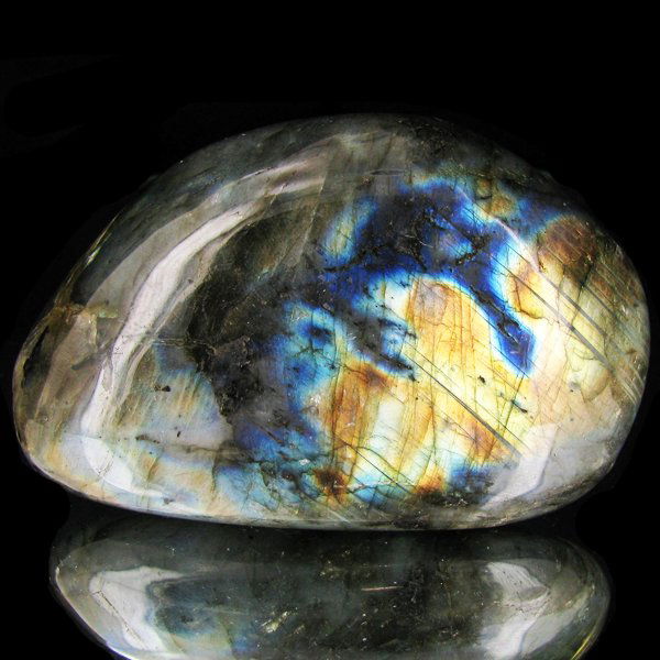 770ct Large Polished Rainbow Labradorite Cabochon: Excellent natural polished specimen