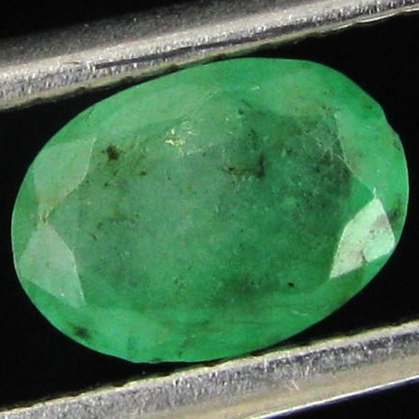 0.48ct Green Colombia Emerald Oval: Excellent specimen; well cut and colored; with customary treatment unless noted otherwise