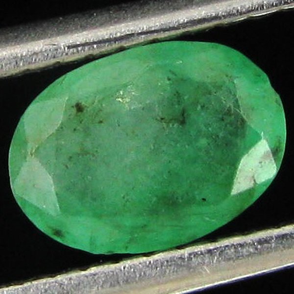 0.5ct Green Colombia Emerald Oval: Excellent specimen; well cut and colored; with customary treatment unless noted otherwise