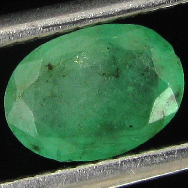 0.67ct Green Colombia Emerald Oval: Excellent specimen; well cut and colored; with customary treatment unless noted otherwise