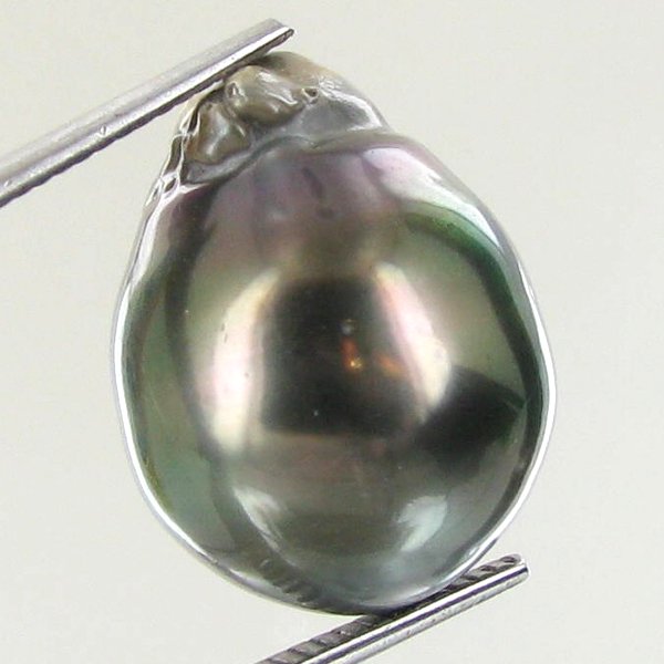 25.16ct Tahitian Baroque Pearl: Baroque shaped; drilled and ready for one-of-a-kind pendant