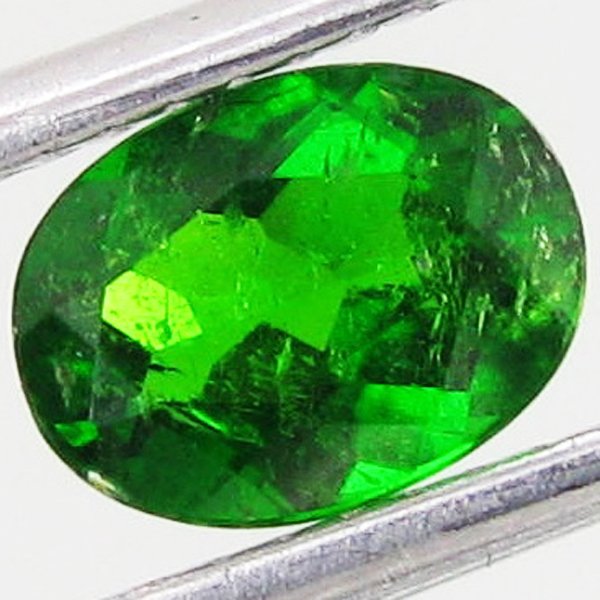 0.95ct Green Chrome Diopside: Excellent piece; well cut & colored; with treatment