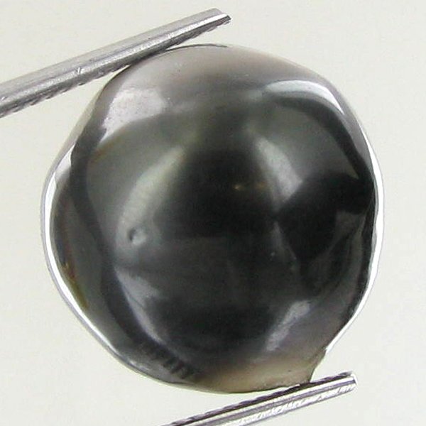25.4ct Tahitian Baroque Pearl: Baroque shaped; drilled and ready for one-of-a-kind pendant