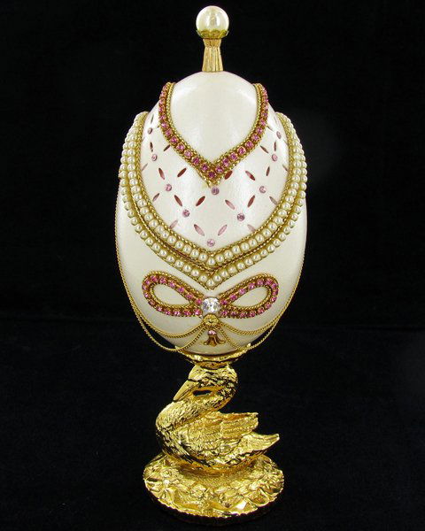 Fabrege Style Decorative Egg Ring Box: Well crafted; 6"