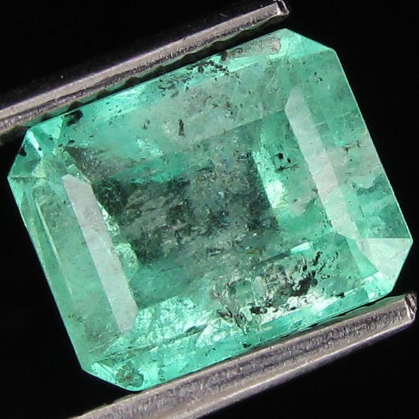 2.73ct Mint Green Colombian Emerald Clean: Excellent piece; well cut & colored; with treatment