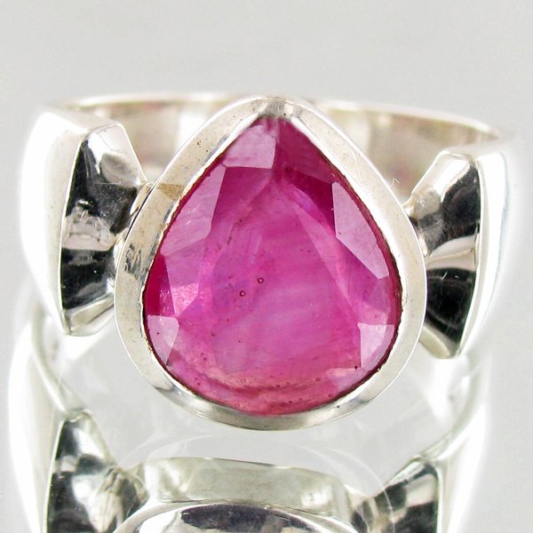 38.5twc Ruby Sterling Ring: Well crafted piece; stone with customary treatment