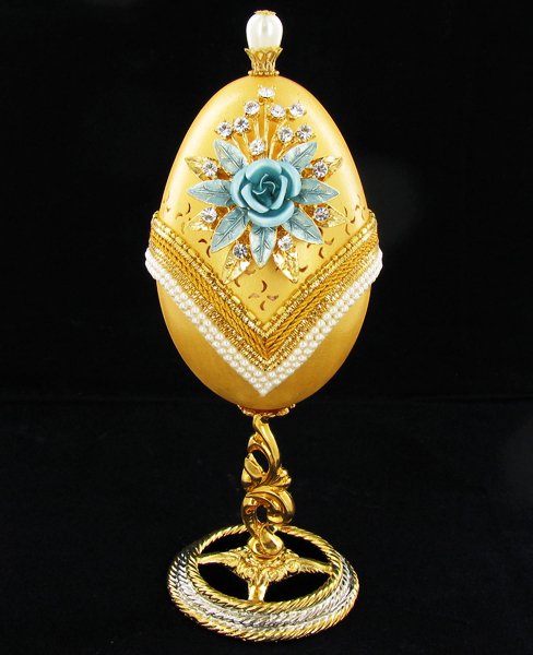 Fabrege Style Decorative Egg Ring Box: Well crafted; 6"