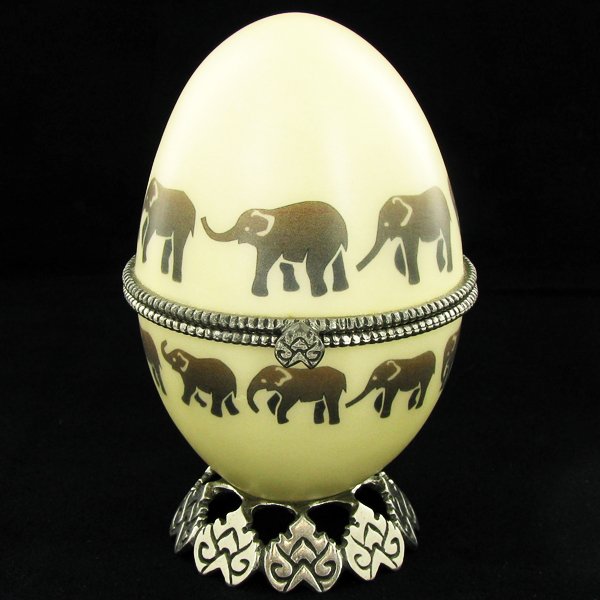 Faberge Style Goose Egg Photo Frame: Ornately hand-decorated, pewter hardware, silk lined, 4";
