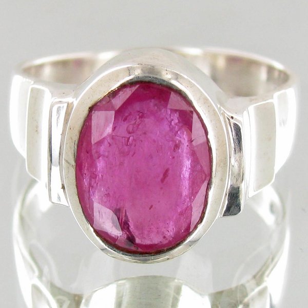 35.5twc Ruby Sterling Ring: Well crafted piece; stone with customary treatment