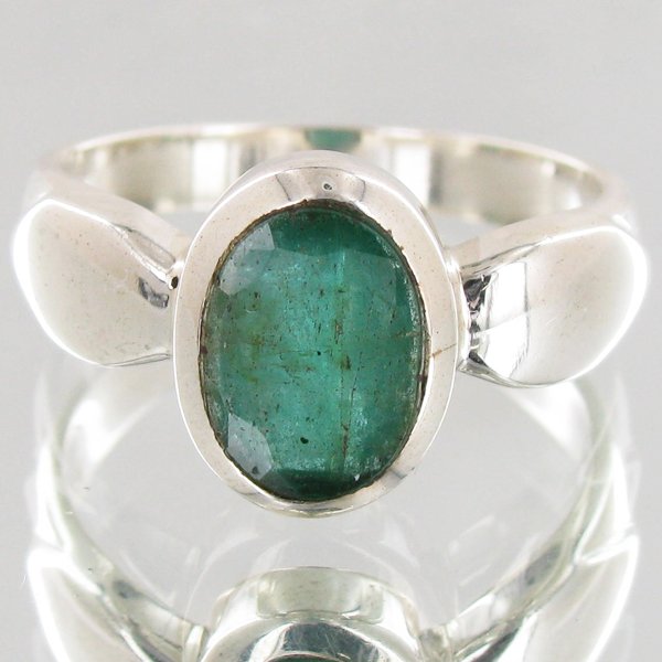 29twc Colombian Emerald Sterling Ring: Well crafted piece; stone with customary treatment