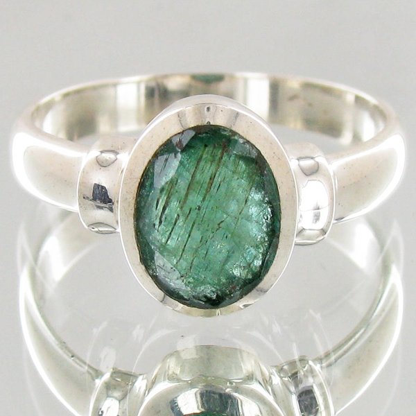 22twc Colombian Emerald Sterling Ring: Well crafted piece; stone with customary treatment
