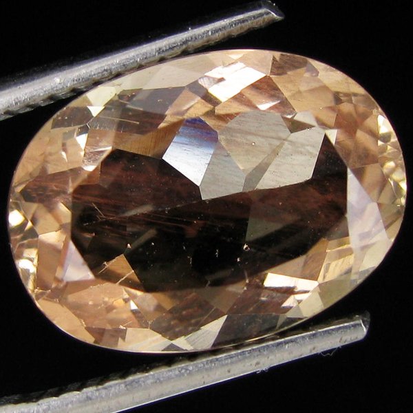 5.40ct Clear Champagne Oregon Sunstone Oval: Excellent hi grade piece; well cut & colored; with treatment