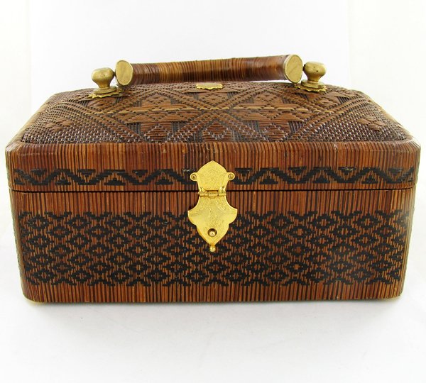 Finely Hand-woven Lipao Gold Plate Handbag: A week of work in this finely, tightly woven Lipao vine handbag, gold plated hardware, silk lined with mirror; 7" wide