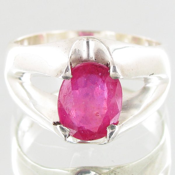 35twc Ruby Sterling Ring