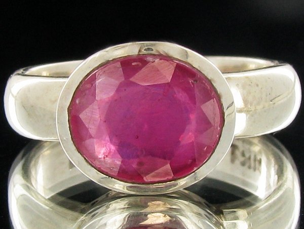 31.75twc Madagascar Ruby Sterling Ring: Well crafted piece; stone with customary treatment