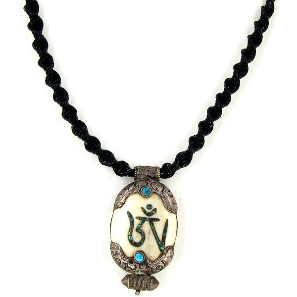 Tibet Bone Nickel Pendant Choker Necklace: Excellent hand carved piece
