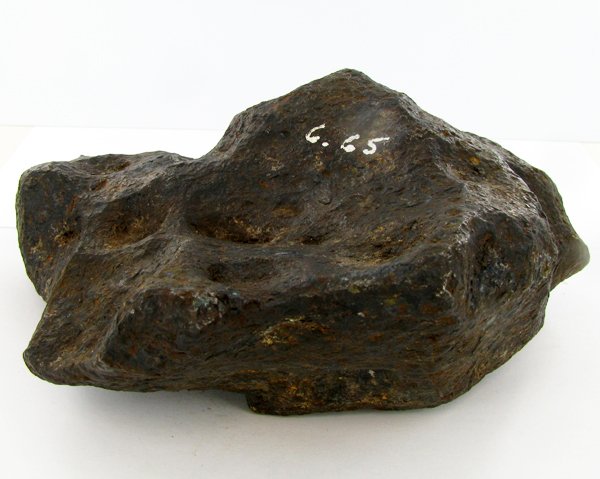 HUGE 6.65kg Meteorite Campo Del Cielo Argentina: RARE LARGE 6650 gram remnant of prehistoric (2000-4000bc) meteorite discovered in the 16th century; a main mass of 18 tons has been discovered along with a shower of smaller breakup fragments; cosmic