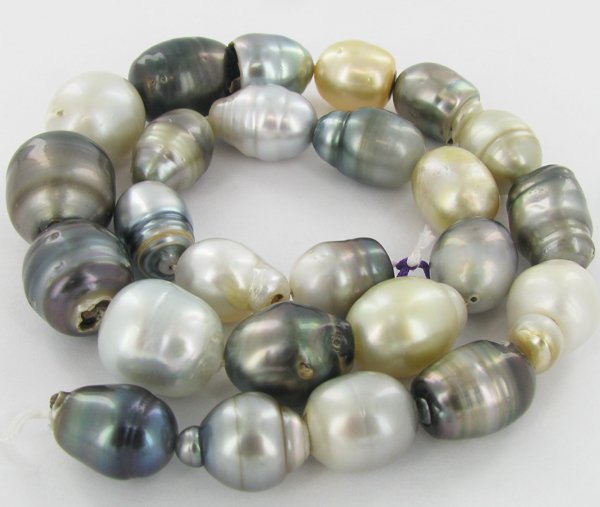 385twc Natural Tahitian Baroque 25 Pearl Strand: Well colored untreated strand with varied color, size and natural defects