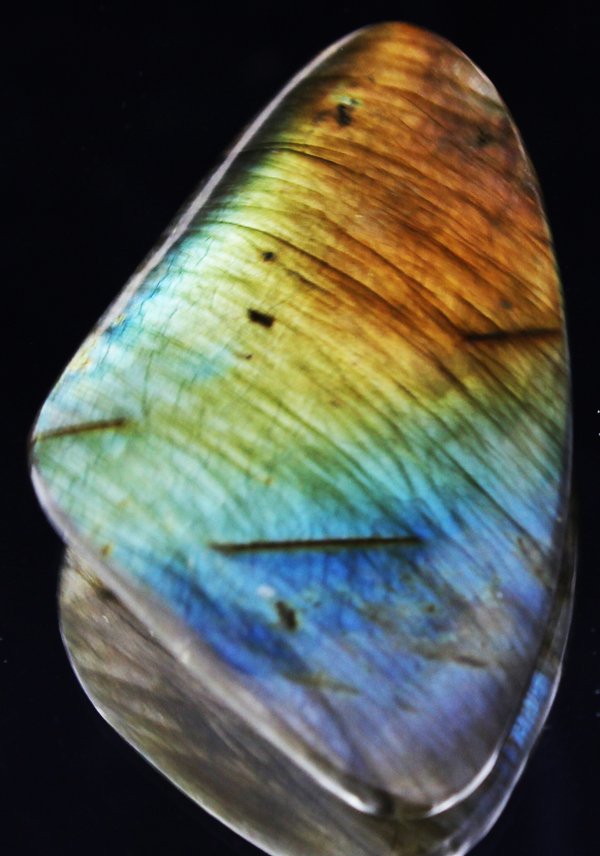 70ct Delicate Potato Chip Cut Labradorite Cabochon: Excellent expensive cut
