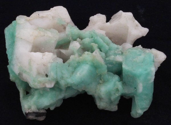 459ct Better Grade Colombian Emerald Rough: Excellent hi-grade parcel