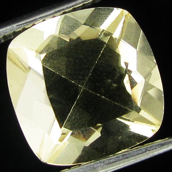 5.09ct Stunning Yellow Beryl: Excellent specimen; well cut and colored; with customary treatment unless noted otherwise