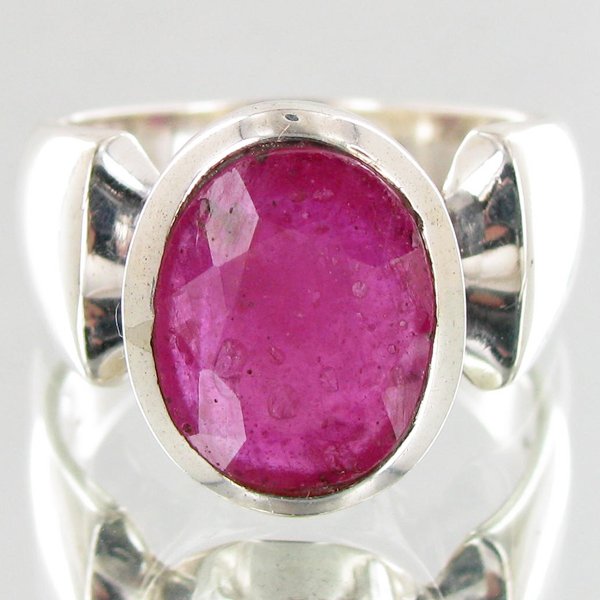 40.95twc Ruby Sterling Ring: Well crafted piece; stone with customary treatment