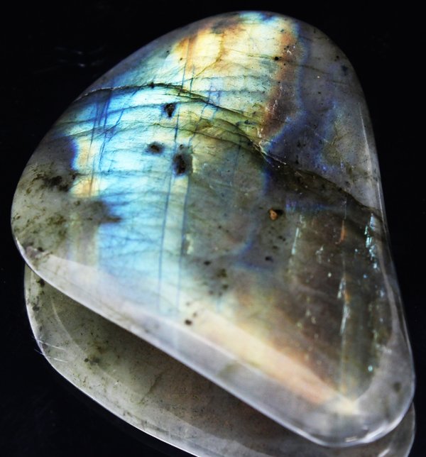 130ct Delicate Potato Chip Cut Labradorite Cabochon: Excellent expensive cut