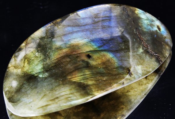 100ct Delicate Potato Chip Cut Labradorite Cabochon: Excellent expensive cut