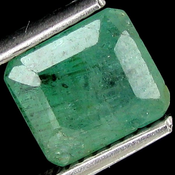 2.01ct Glittering Natural Colombia Green Emerald: Excellent specimen; well cut & colored; with treatment