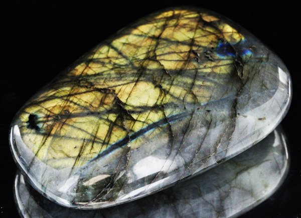 1395ct Hefty Labradorite Cabochon: Excellent large piece