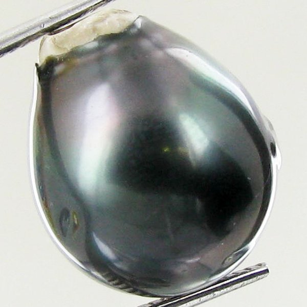 25.16ct Tahitian Baroque Pearl: Baroque shaped; drilled and ready for one-of-a-kind pendant