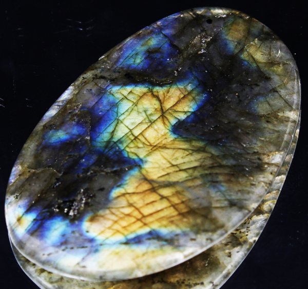 150ct Delicate Potato Chip Cut Labradorite Cabochon: Excellent expensive cut